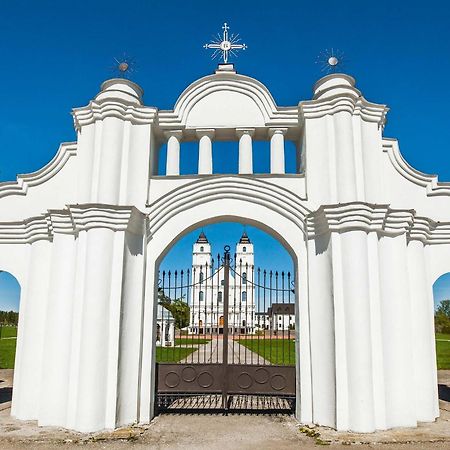 Villa Idilliska Latgaliesu Lauku Maja Ar Melno Pirti Aglona Exterior foto