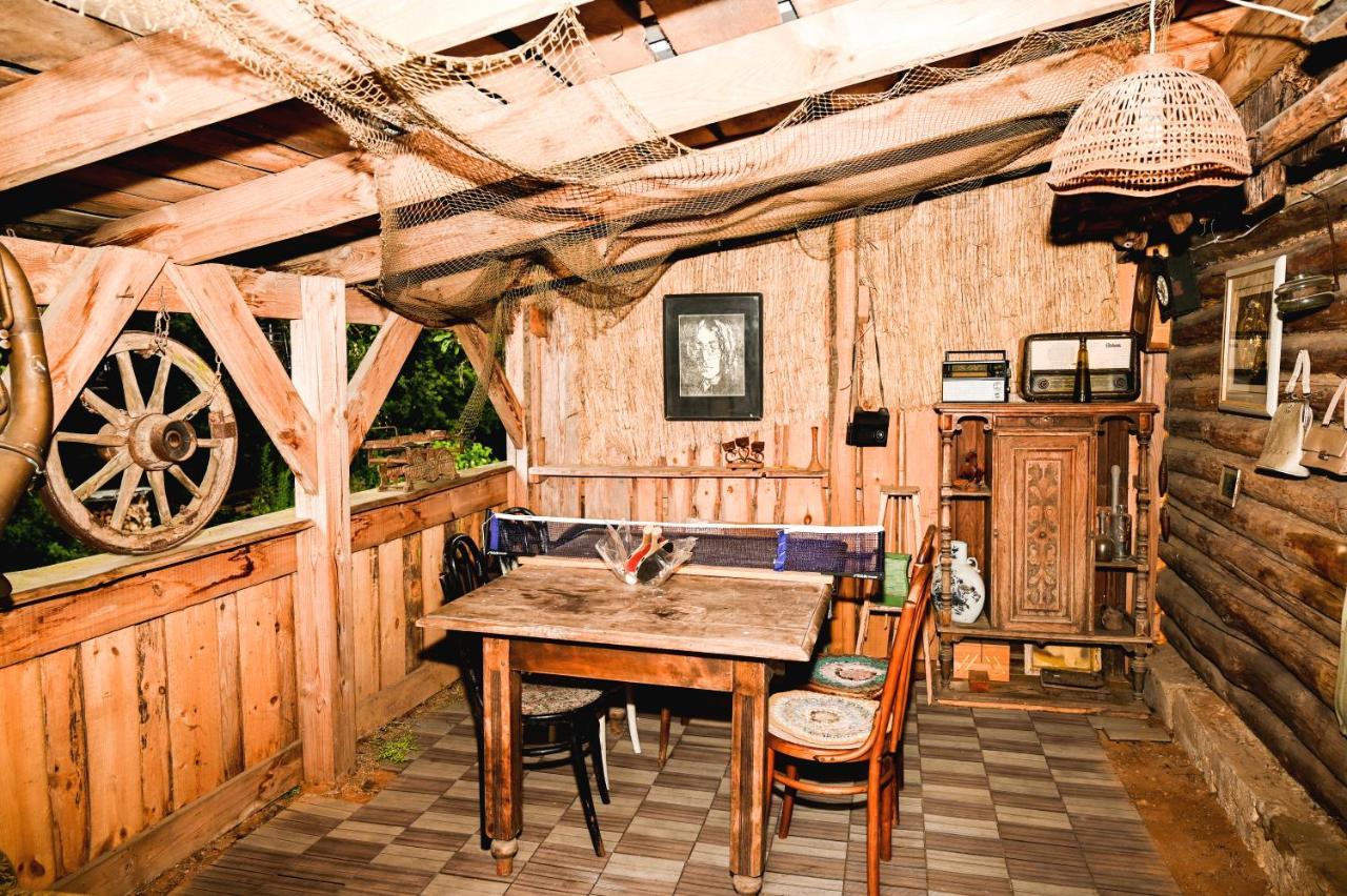 Villa Idilliska Latgaliesu Lauku Maja Ar Melno Pirti Aglona Exterior foto